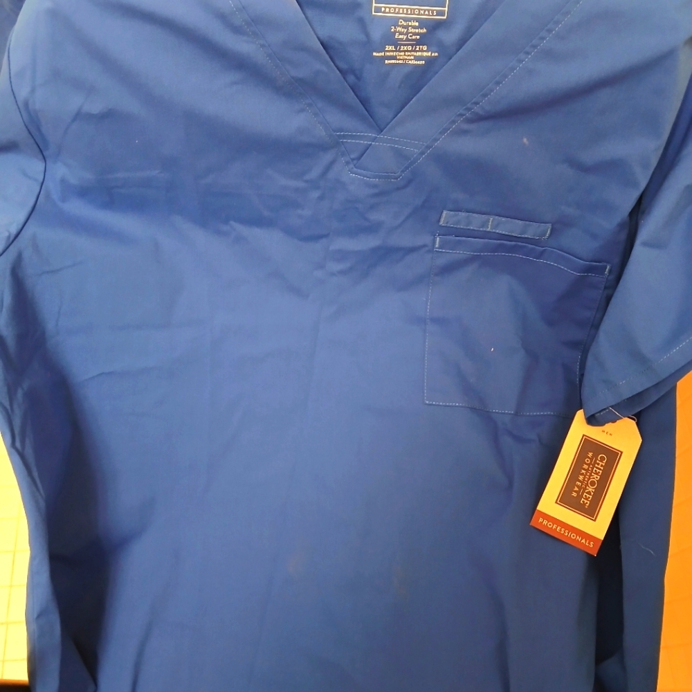 Scrub top